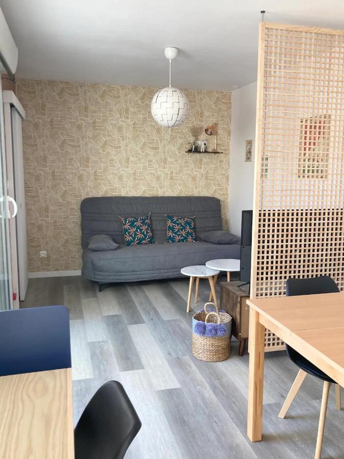 La Petite Maison Tahet, 2 Pers Avec Terrasse Basse-Indre Exterior photo