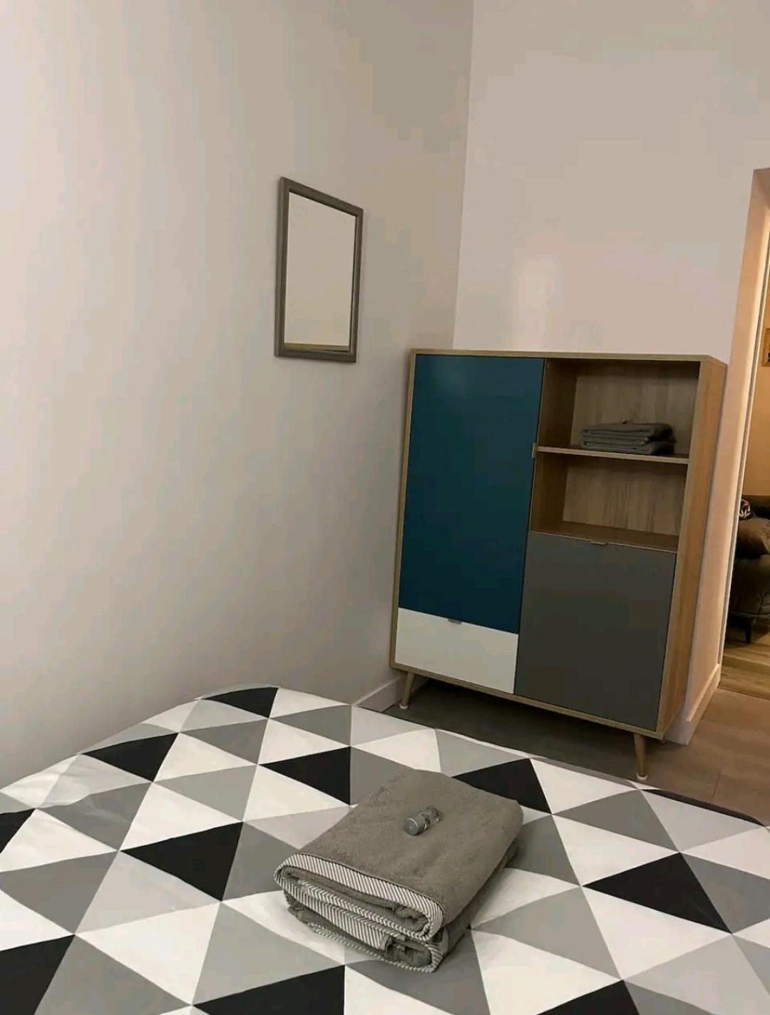 La Petite Maison Tahet, 2 Pers Avec Terrasse Basse-Indre Exterior photo